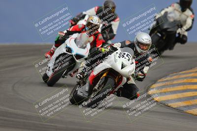 media/Jan-14-2023-SoCal Trackdays (Sat) [[497694156f]]/Turn 12 (120pm)/